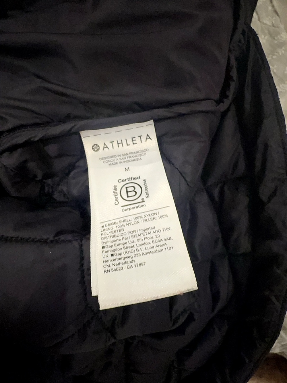 Athleta Whisper Featherless Puff Cinch Waist Quilted Vest jacket Black Medium - Picture 13 of 16